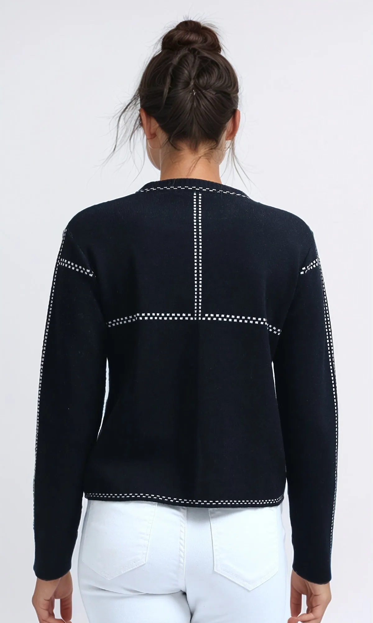 O200395 - Round Long Sleeves Solid Pullover - Black