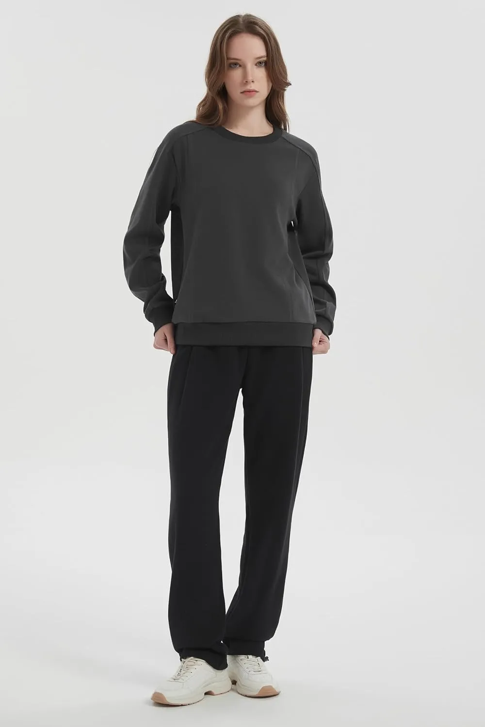 Orolay Women's Casual Crewneck Sweatshirts Long Sleeve Pullover Tops Fashion Oversized Fall Clothes