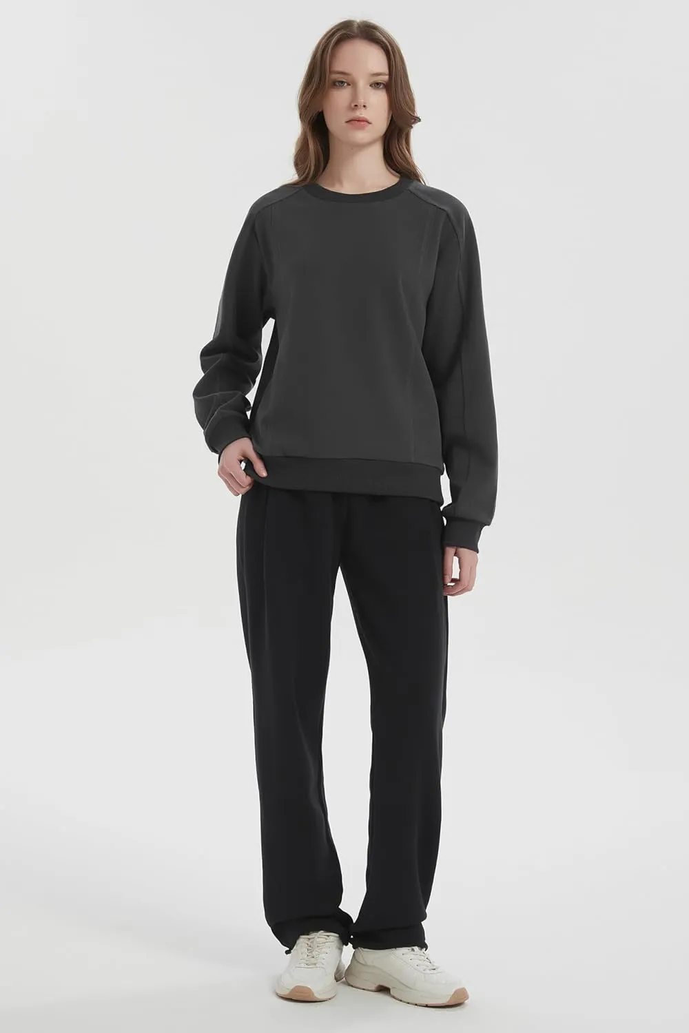 Orolay Women's Casual Crewneck Sweatshirts Long Sleeve Pullover Tops Fashion Oversized Fall Clothes