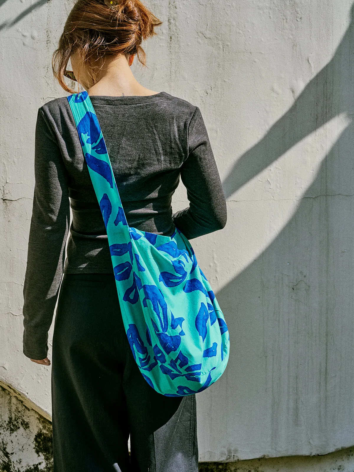 Tropical Bliss Hobo Crossbody Bag - Ocean Blue