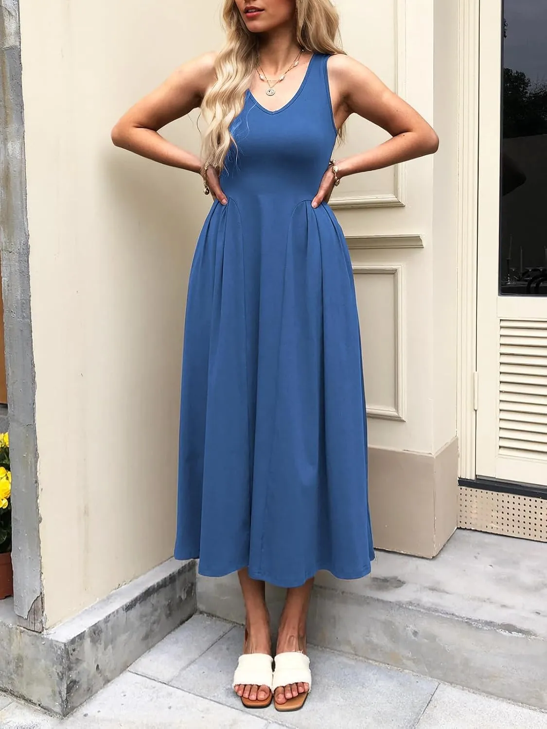 utcoco Womens 2025 Summer Sleeveless V Neck Loose Casual Tank Dress Beach Vacation Swing Sundress with Pockets