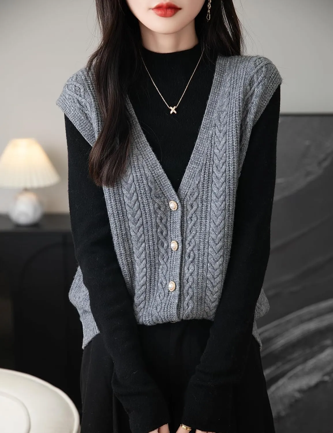 Women's 100% Merino Wool Sweater Vest 2025 Fall Winter V Neck Button Down Sleeveless Cable Knit Sweater Vest
