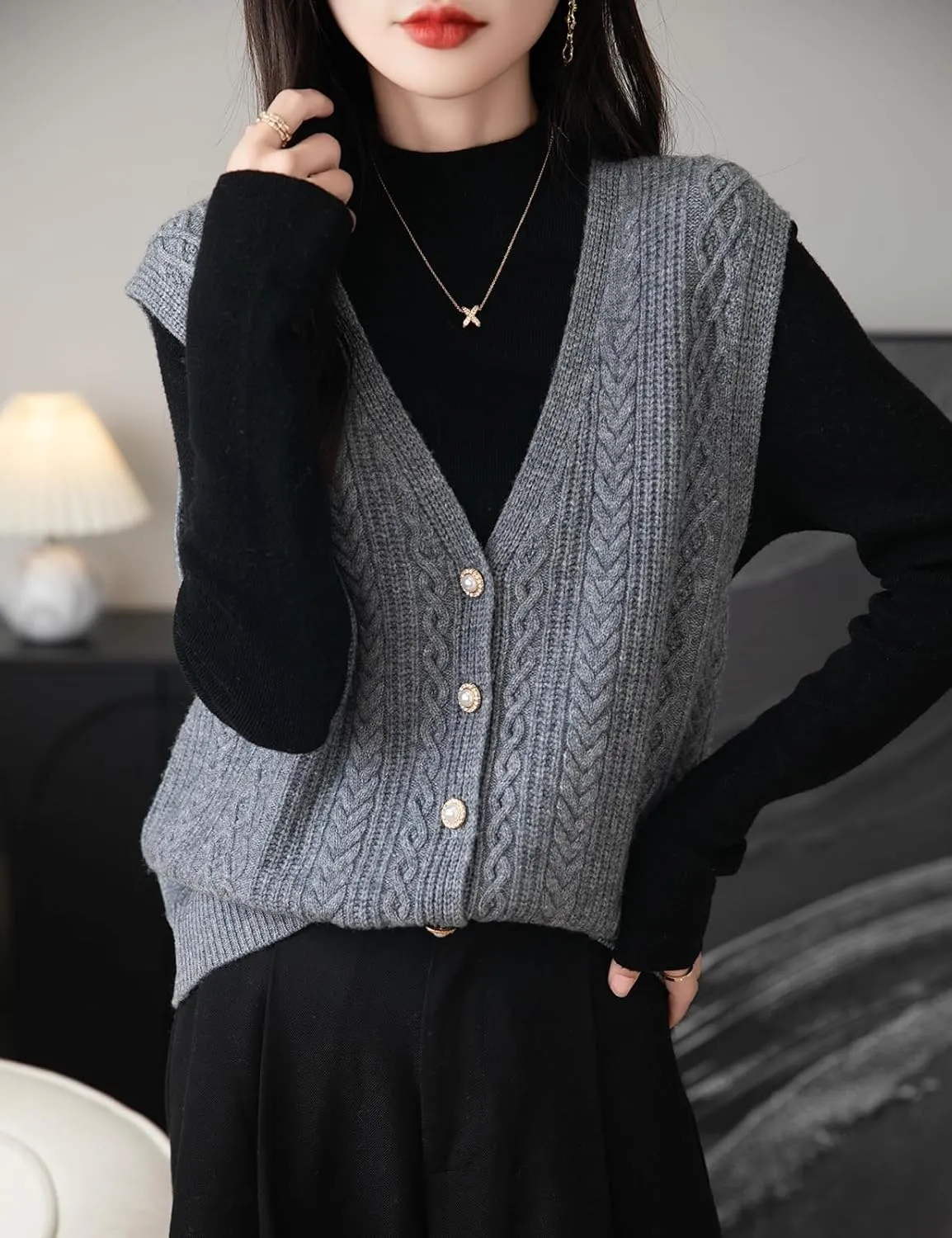 Women's 100% Merino Wool Sweater Vest 2025 Fall Winter V Neck Button Down Sleeveless Cable Knit Sweater Vest