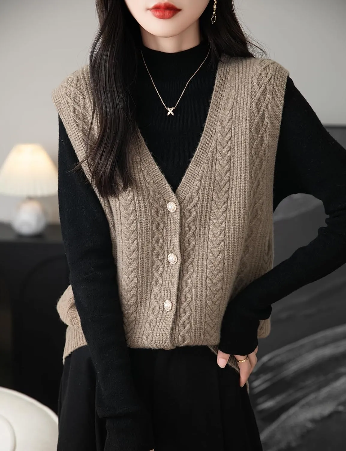 Women's 100% Merino Wool Sweater Vest 2025 Fall Winter V Neck Button Down Sleeveless Cable Knit Sweater Vest