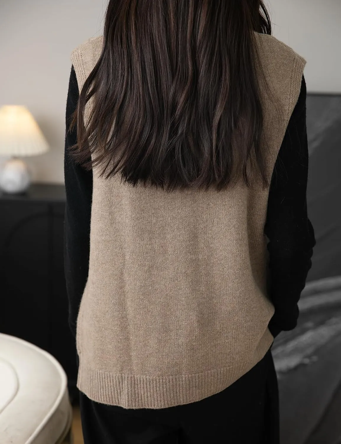 Women's 100% Merino Wool Sweater Vest 2025 Fall Winter V Neck Button Down Sleeveless Cable Knit Sweater Vest