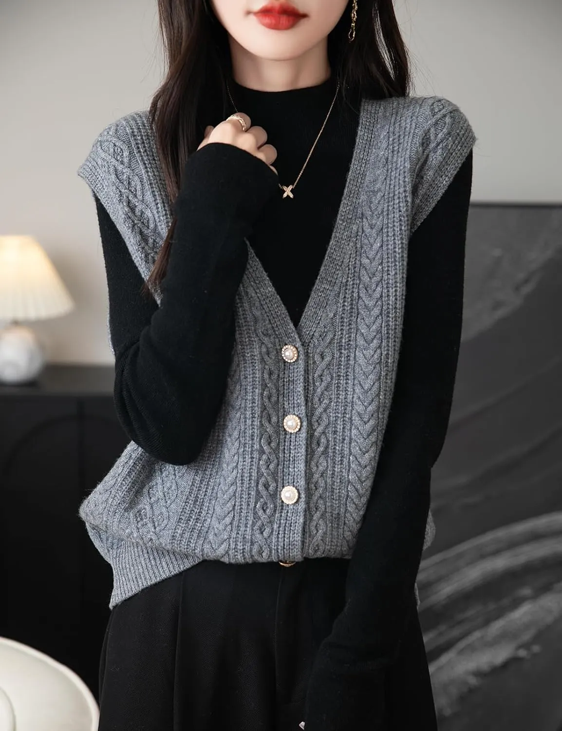Women's 100% Merino Wool Sweater Vest 2025 Fall Winter V Neck Button Down Sleeveless Cable Knit Sweater Vest