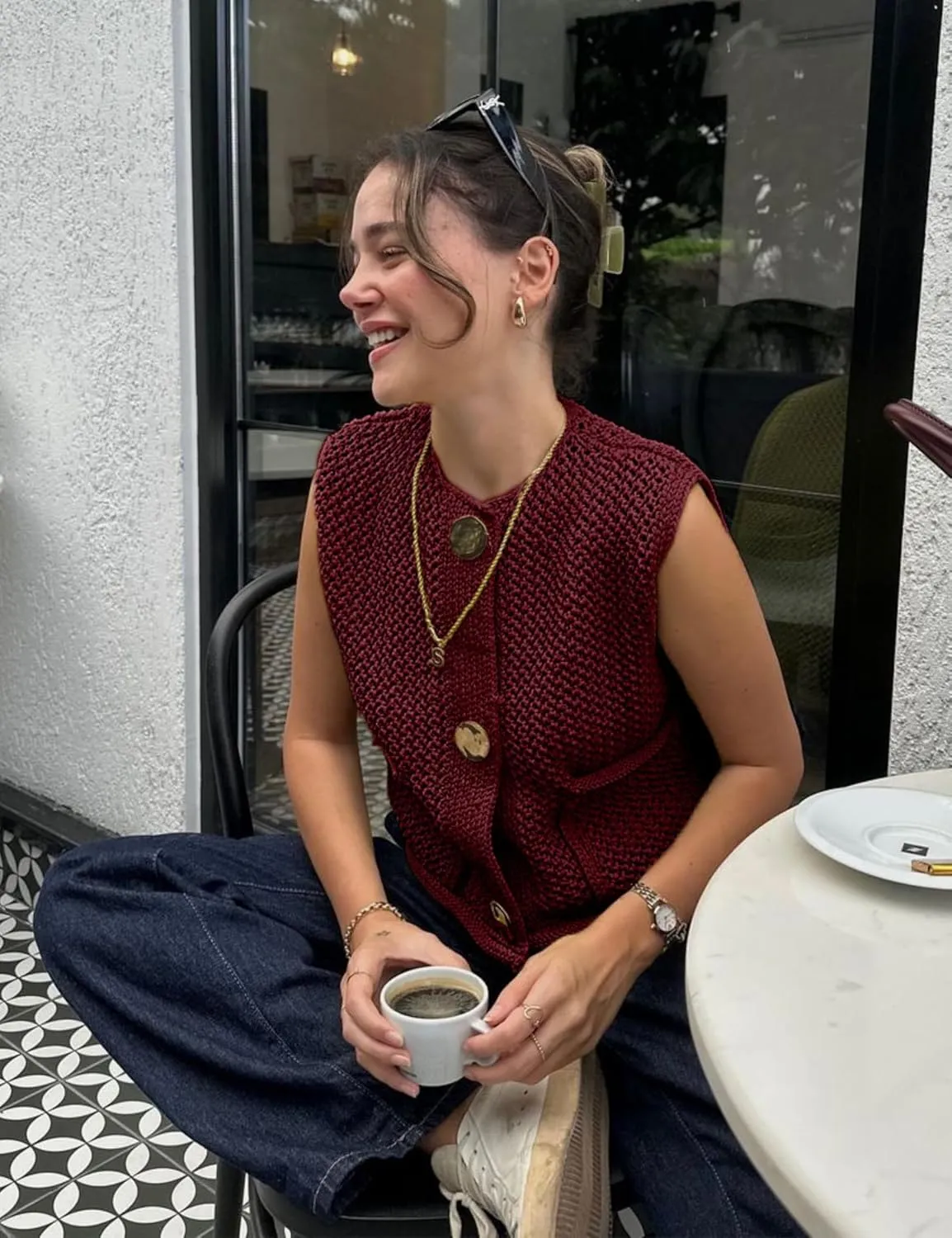 Women's Cropped Knit Cardigan Vest Casual Sleeveless Button Down Open Front Sweater Vest with Pockets